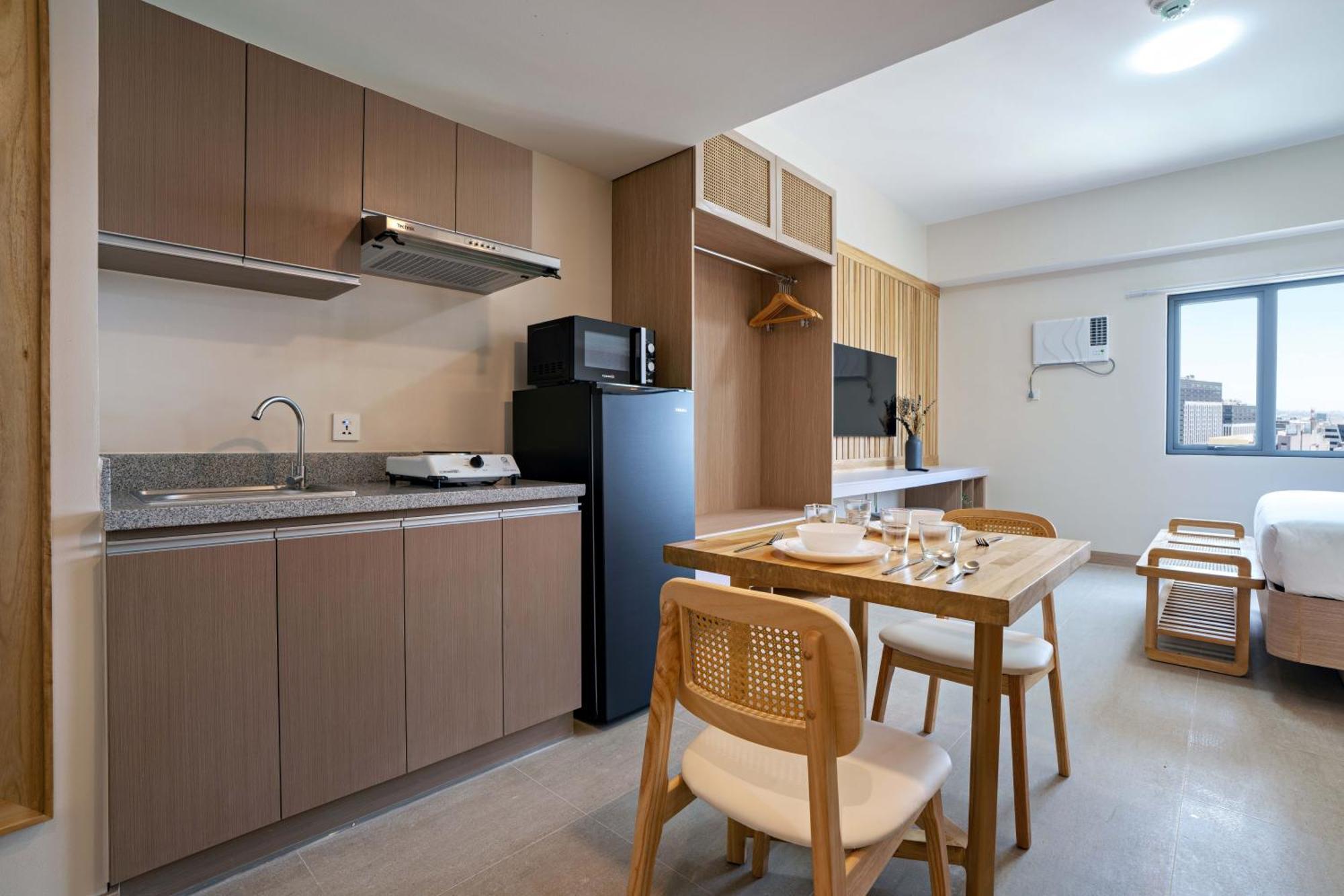 BE PODS LAHUG APARTHOTEL | CEBU, PHILIPPINES | SEASON DEALS FROM $40